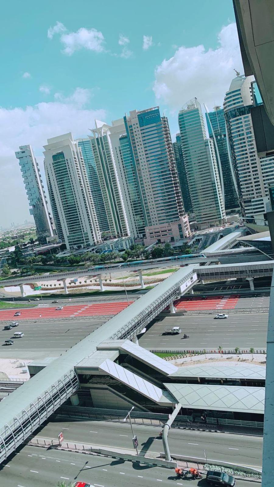 1 Bhk Luxury Merina Views Dubai
